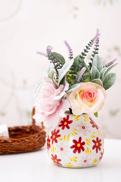 Spring Flower Patterned Vase Red