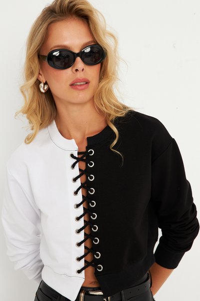 Women's White-Black Eyelet Short Sweatshirt Tf02