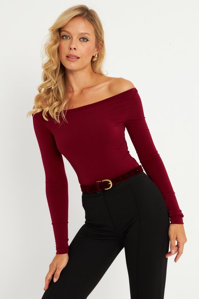 Women's Burgundy Blouse Hor13
