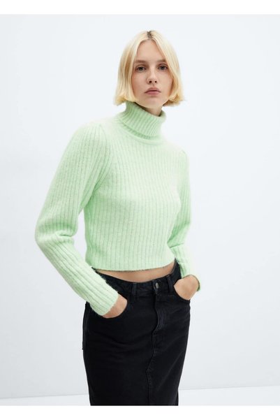 Turtleneck knitwear sweater