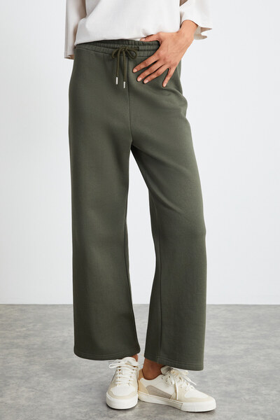Hally Women's Flare Pattern Knitted Fabric Raised 3 Thread Khaki Sweatpants