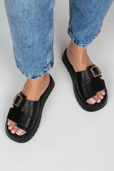 Begonia Women's Genuine Leather Buckled Black Slipper