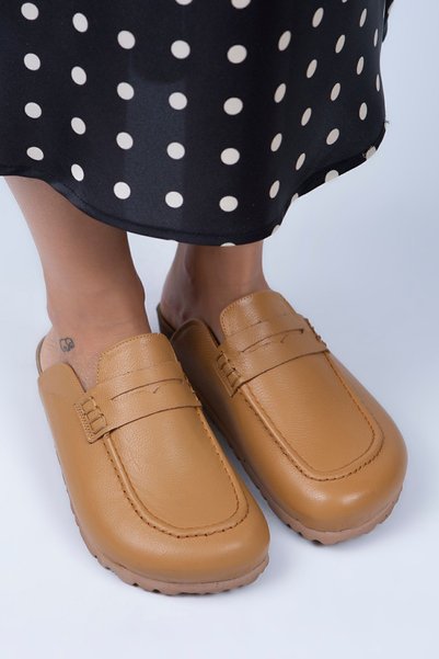 Lori Women's Genuine Leather Laceless Tan Slippers