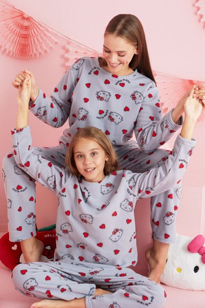 Hello Kitty Licensed Fleece Grey Multicolor Crew Neck Pajamas Suit Hk316
