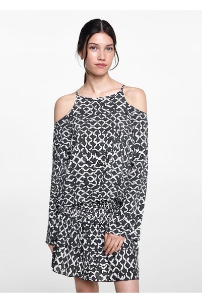 Low-Cut Detailed Printed Blouse