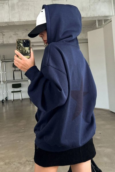Unisex Star Printed Sweatshirt