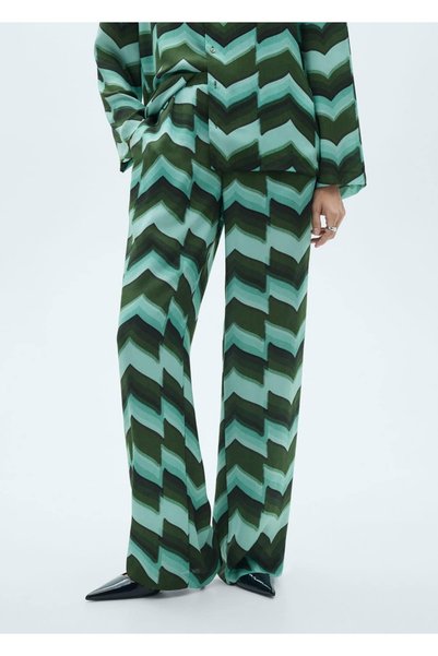 Patterned trousers with straight cut