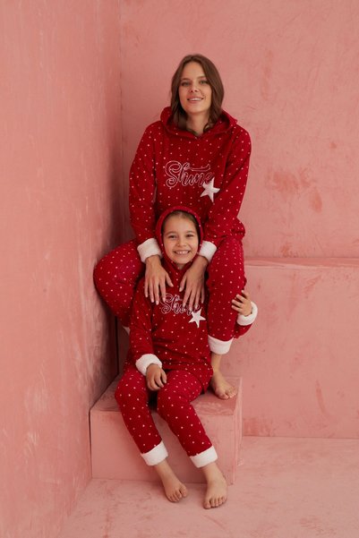 Red shine star patterned crew neck plush fleece pajama set