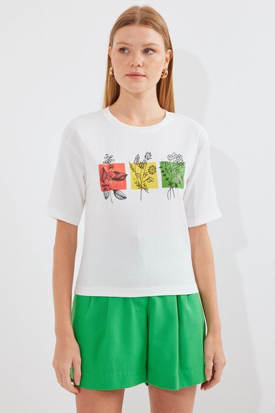 913 Printed Knitted Basic T-Shirt - White
