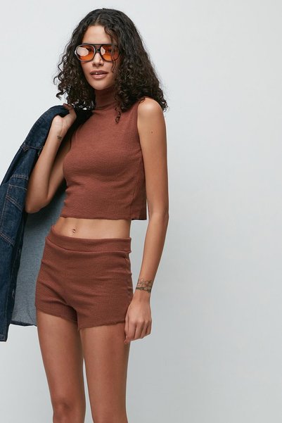 Ribbed Turtleneck Sleeveless T-Shirt Shorts Set 9134 Brown