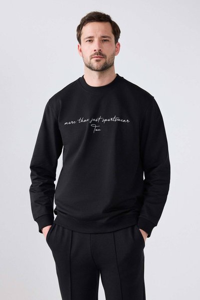 Relaxed Fit Black Embroidered Sweatshirt