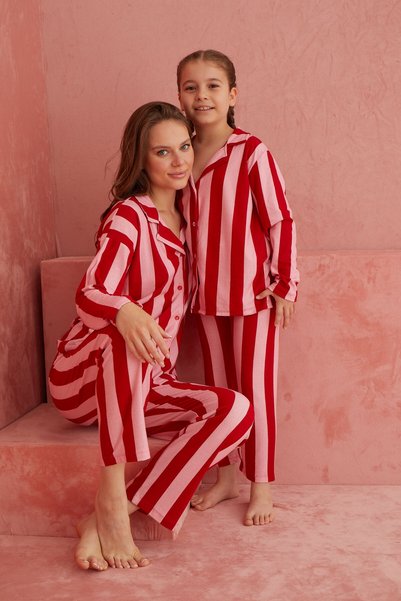 Pink-Red Striped Patterned Front Buttoned Suede Pajama Set
