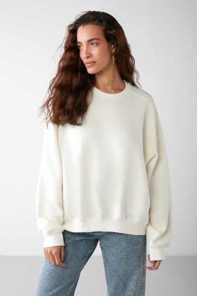 Vaneltına Women's Fleece Lined 3 Thread Organic Cotton Oversize Basic Crew Neck Vanilla Sweatshirt