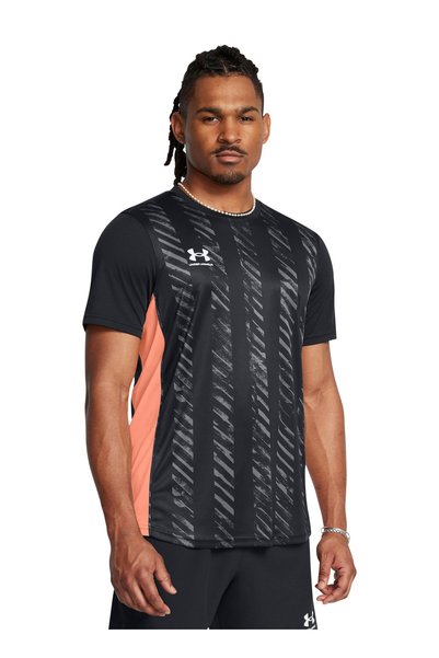 Round Neck Black Men's T-Shirt - 1387163 -001 Ua m's Ch. Train Ss Prn