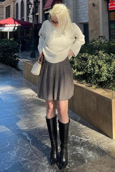 Beige Plaid Pattern Women's Pleated Skirt MG2248