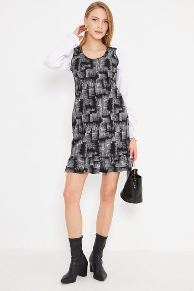 Women's Black U-Neck Hem Ruffle Detail Long Sleeve Pocket Dress Arm-25K 001052