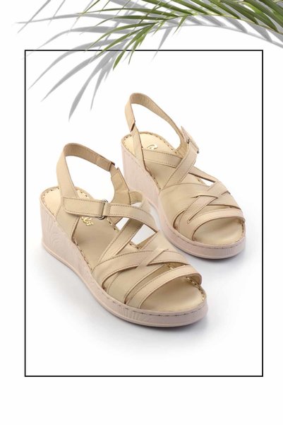 Beige Leather Women's Wedge Heeled Shoes K05466057203