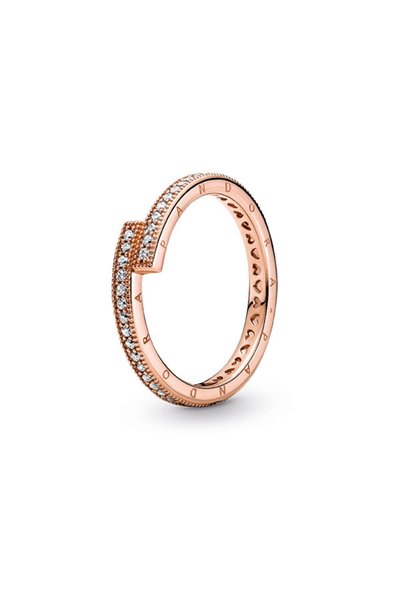 Sparkling Intersected Ring
