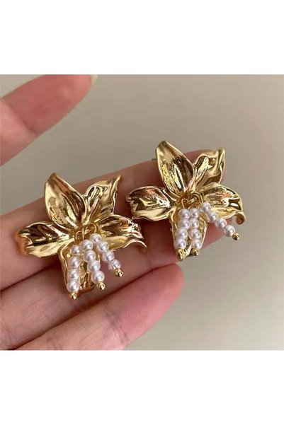 Gold Pearl Dangle Flower Earrings