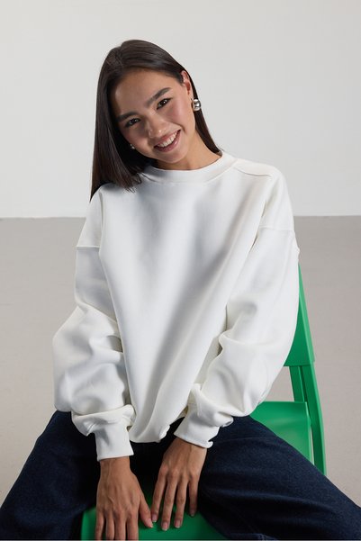 Fleece-Lined Basic Sweatshirt S3408-K11