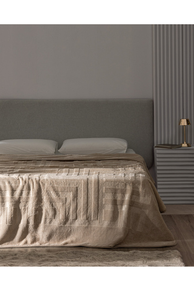 Clementine Mink Emboss Double Blanket - Beige