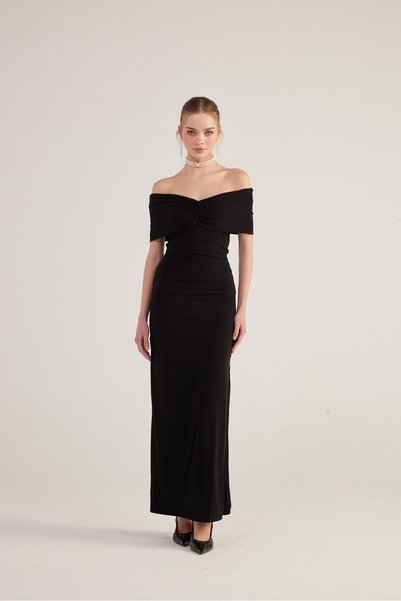 Madonna Neck Slit Long Leila Dress Black