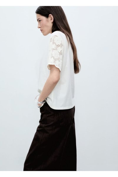T-Shirt with Cotton Crochet Sleeves