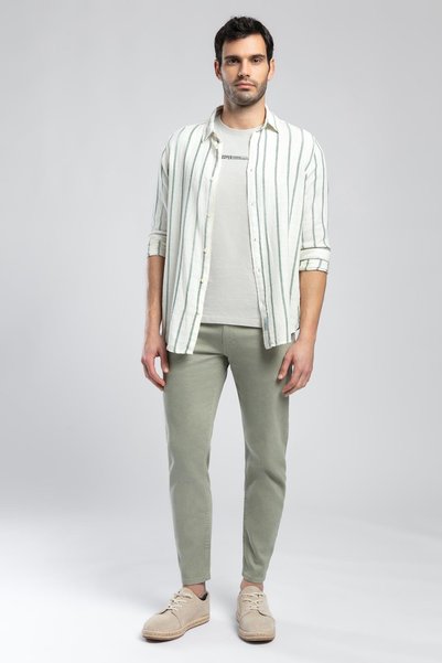 Lonce normal waist narrow tapered cut narrowing leg khaki men's pants