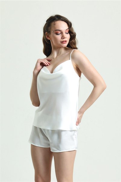 16790 Women's Ecru Degaje Collar Crepe Satin Shorts Set