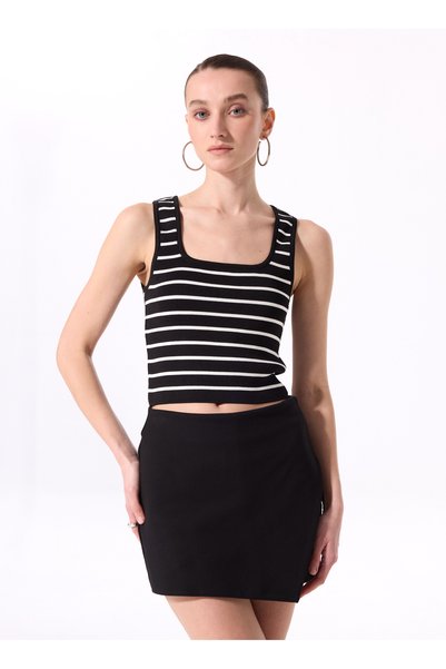 Square Collar Striped Black - Ecru Women's Undershirt F5Sl-Tst0107