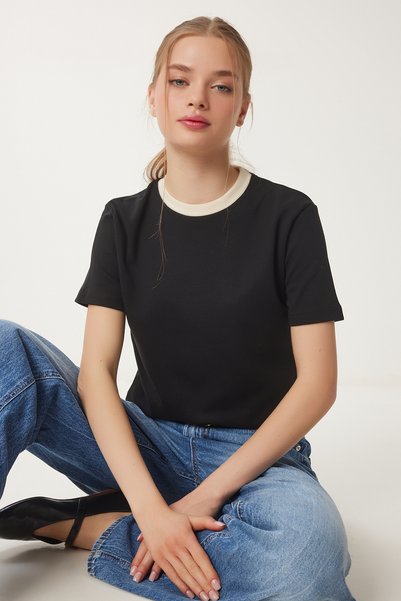Women's Black Contrast Color Cotton Knitted T-Shirt Cr00472