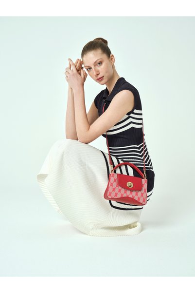 Red Women's Shoulder Bag 05Po25Y2038