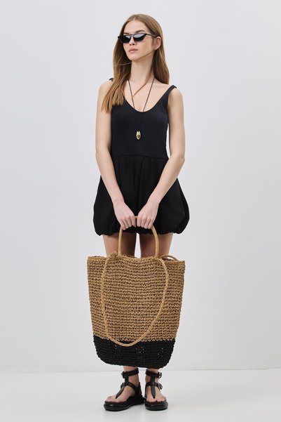Y9202 Black Straw Shoulder Bag