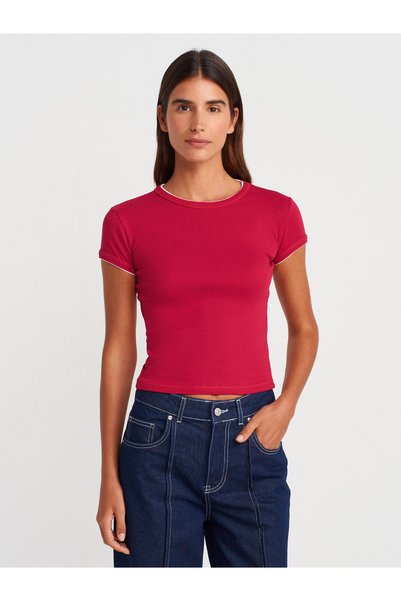 31750 100% Cotton Contrast Short Sleeve T-Shirt-Red