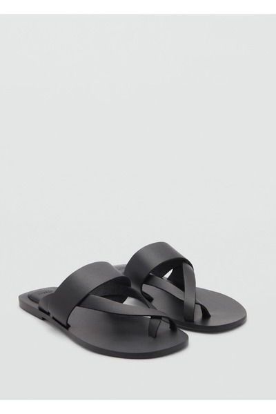 Leather banded sandals