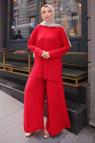 Red Pleated Sandy Tunic Trousers Set