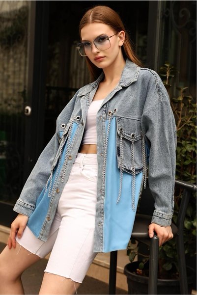Women's Blue Snap Button Double Pocket Chain Eyelet Detailed Oversize Denim Jacket