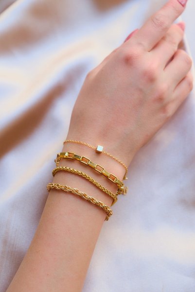 Women's Gold 4-Piece Bracelet Set