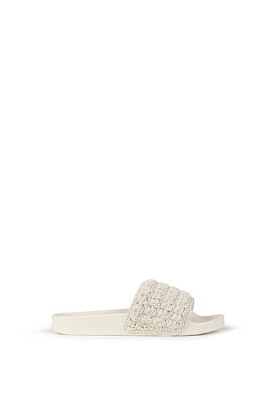 Knitted Textured Slippers