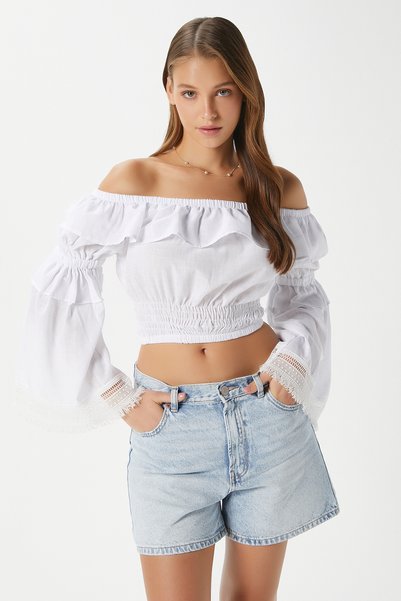 Women's Emily White Madonna Collar Blouse