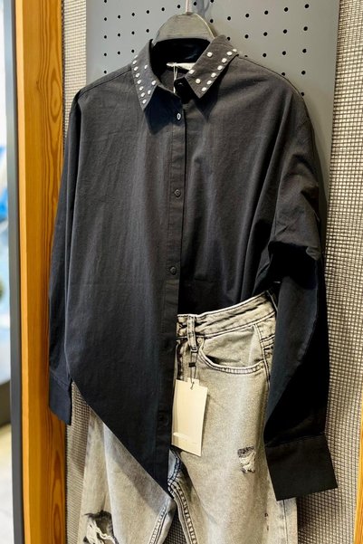 Women's Black Collar Stone Detailed 100% Cotton Oversize Shirt