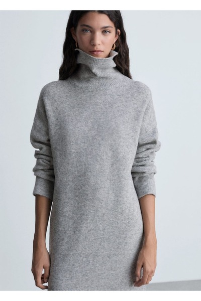 Turtleneck knitwear dress