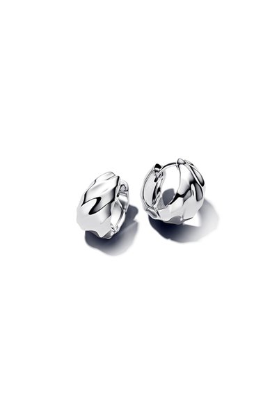Wavy Small Hoop Earrings