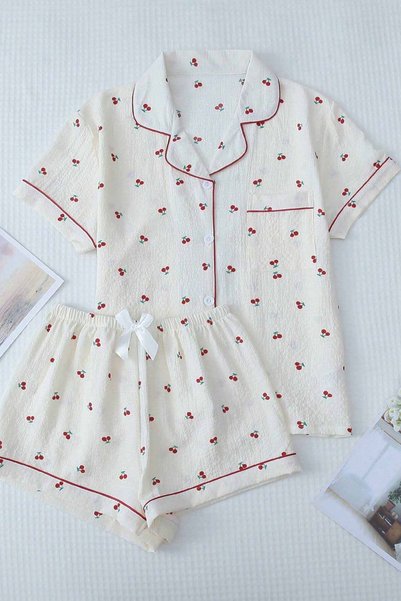 Special Knitted Fabric Printed Short Sleeve Pajama Set with Shorts