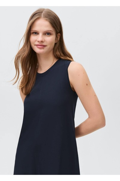 Long Sleeveless Dress