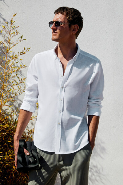 Perttu Men's 100% Cotton Slim Fit Slim Fit Buttoned Collar Linen Look Flared White Shirt