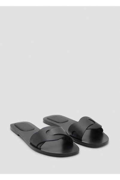 Leather banded sandals