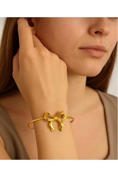 Women's Gold Bow Bracelet