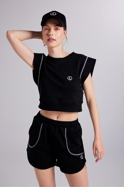 Crop Cut Contrast Stitched Rhode Tshirt Black