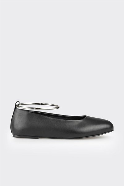 Black Leather Women's Casual Shoes